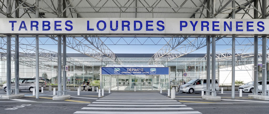 Terminal at the Tarbes–Lourdes–Pyrénées Airport in France